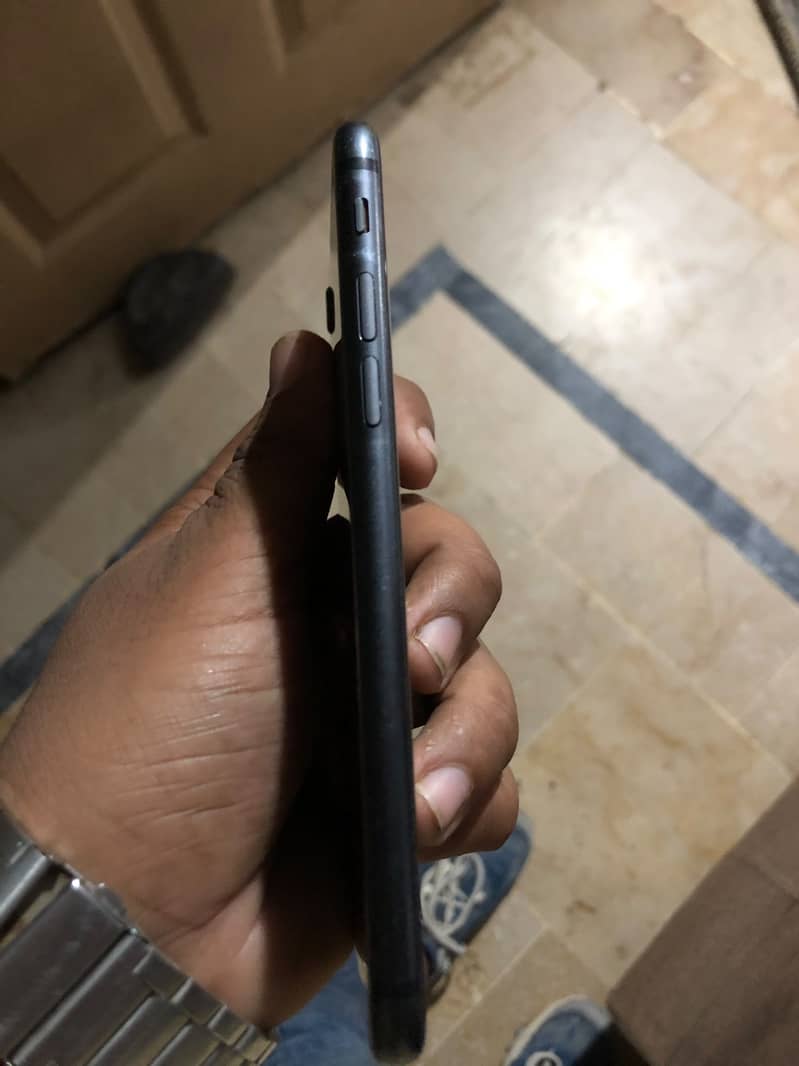 Apple iPhone 8 2