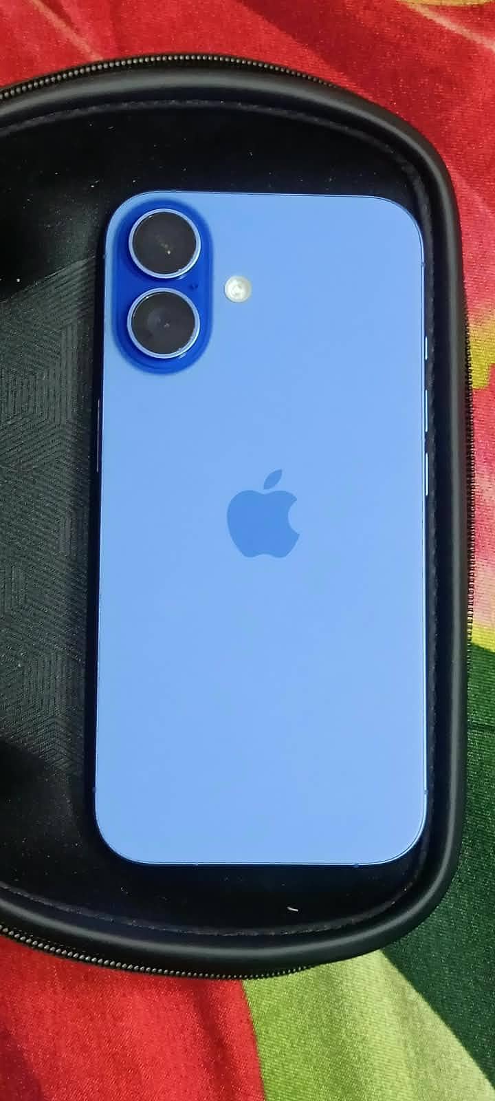 Apple iPhone 16 0