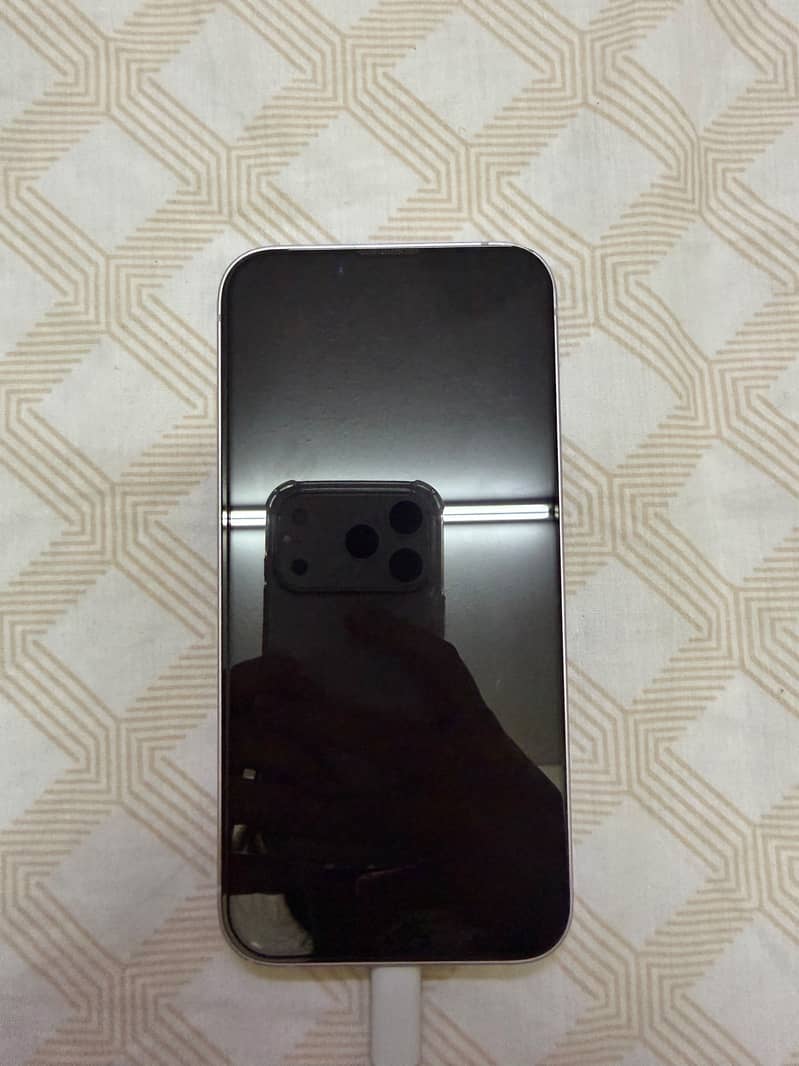 Apple iPhone 14 2