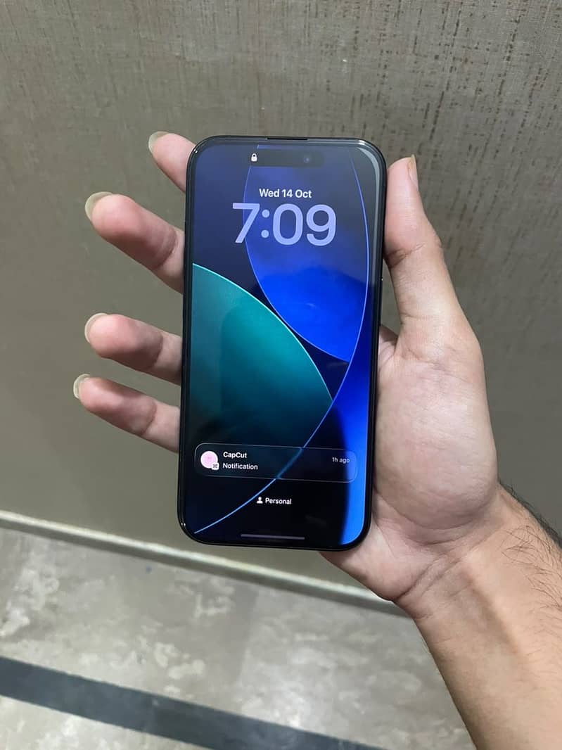 Apple iPhone 15 Pro 2