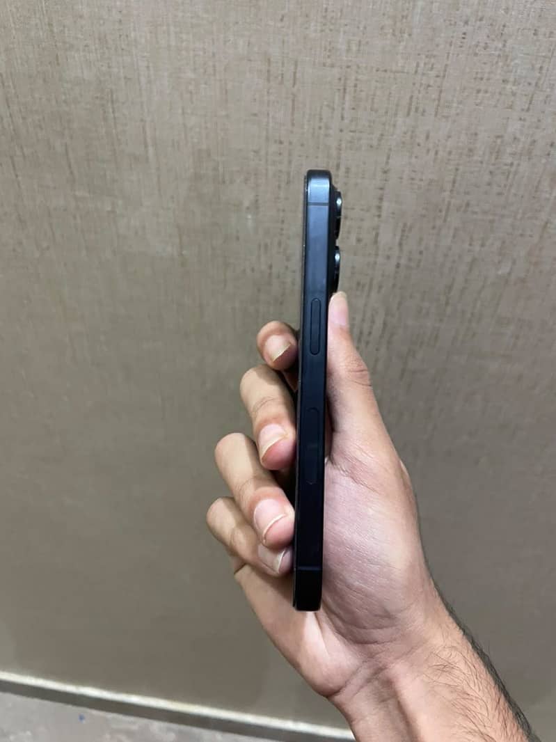 Apple iPhone 15 Pro 5