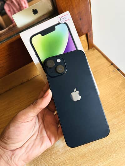 Apple iPhone 14 under Apple warranty Condition Brand new like box pac