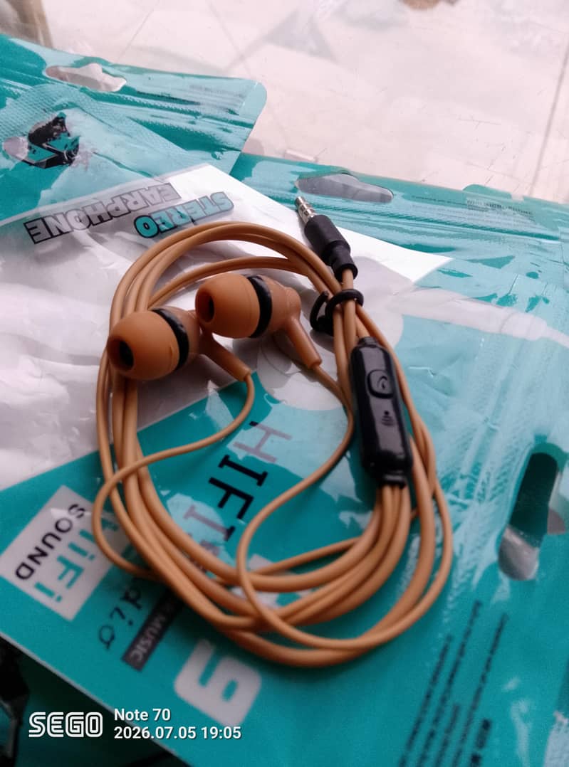 MOBILE ACCESSORIES 4