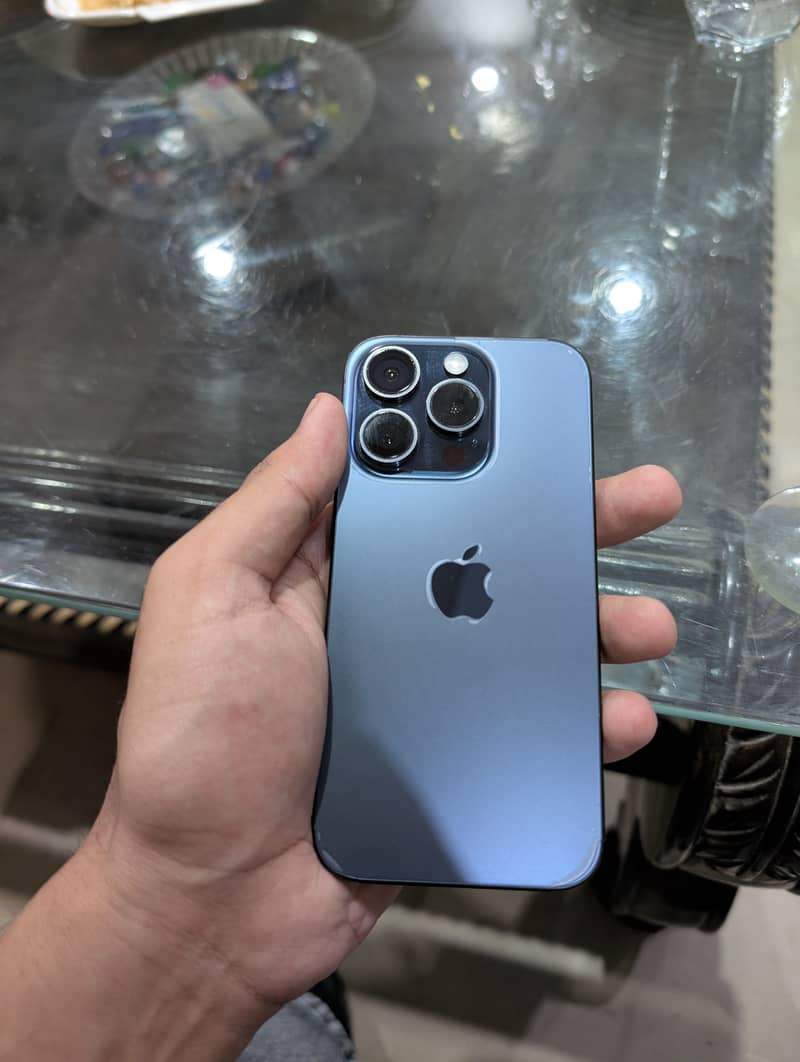 Apple iPhone 15 Pro 1