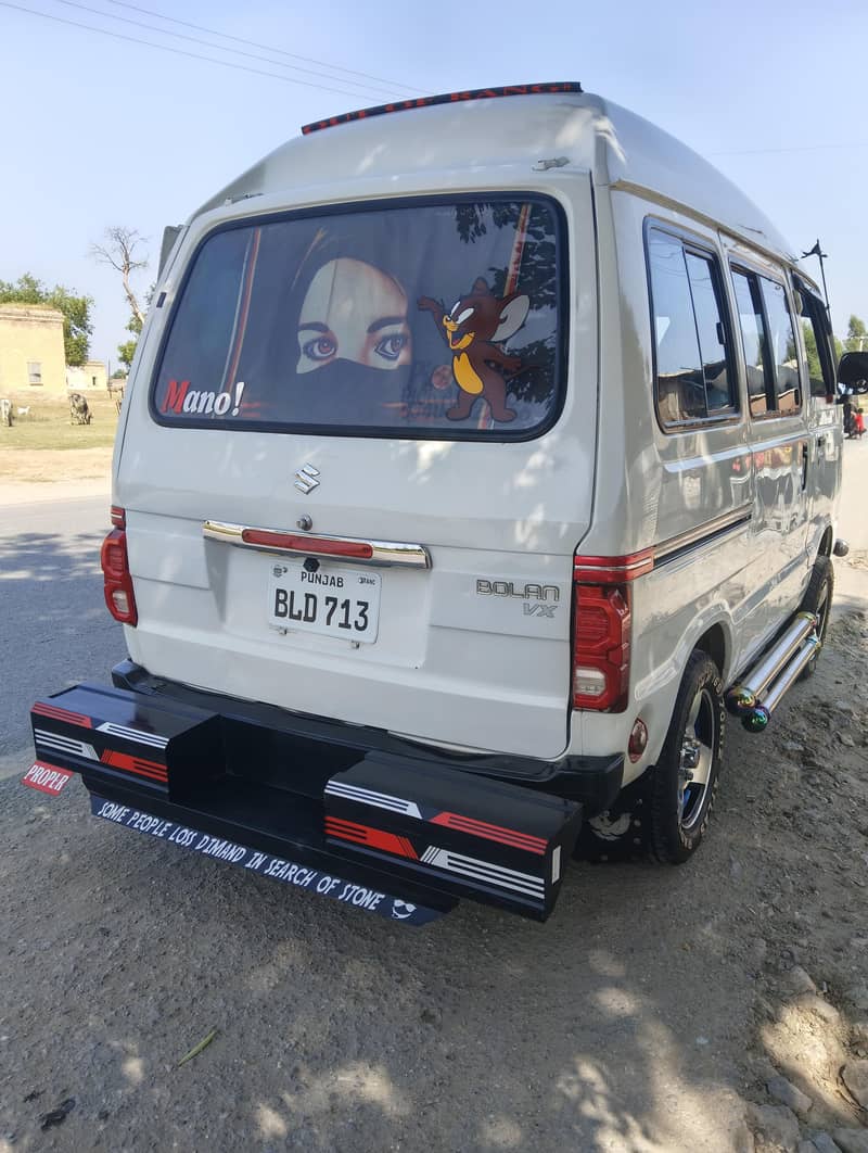 Suzuki Bolan 2011 6