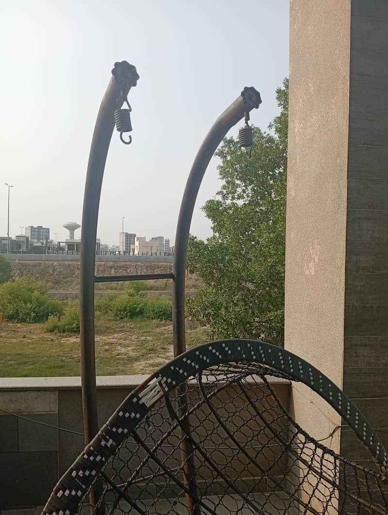 Damage swinger 1