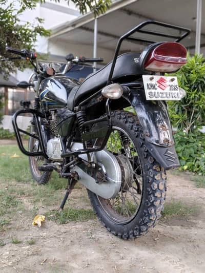 Suzuki GS 150