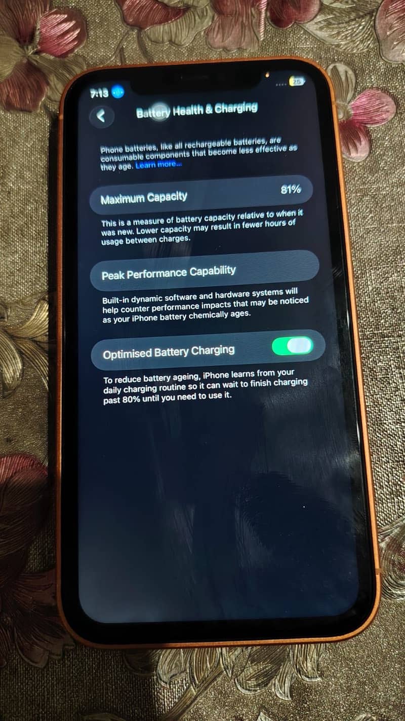 Apple iPhone 11 4