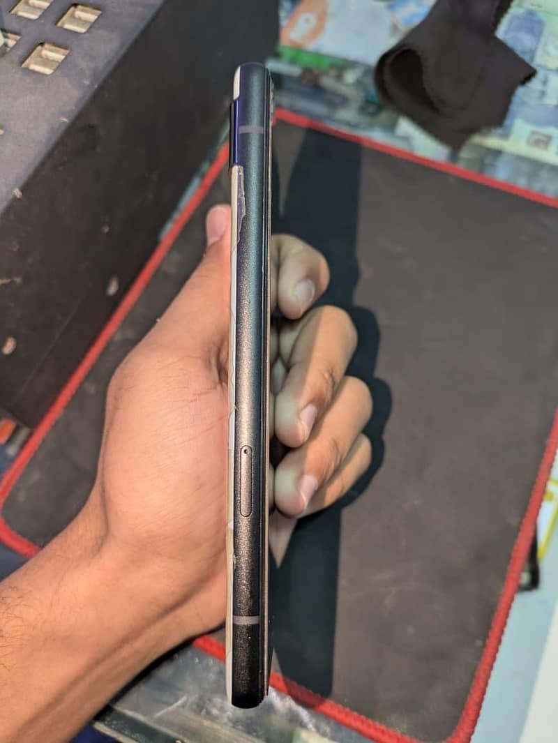 Google Pixel 6a 5