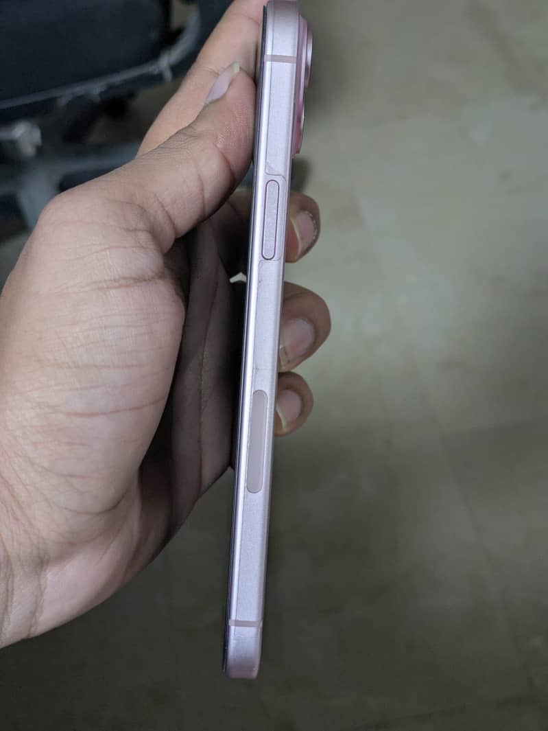 Apple iPhone 15 plus 1