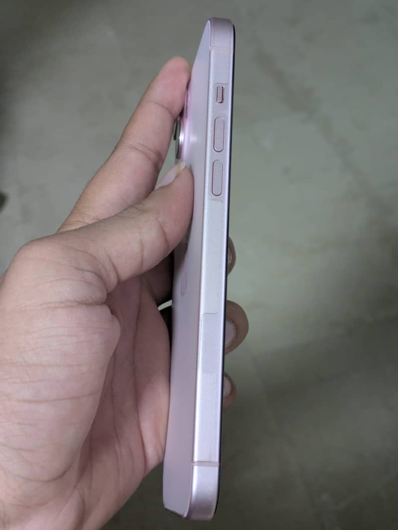 Apple iPhone 15 plus 2