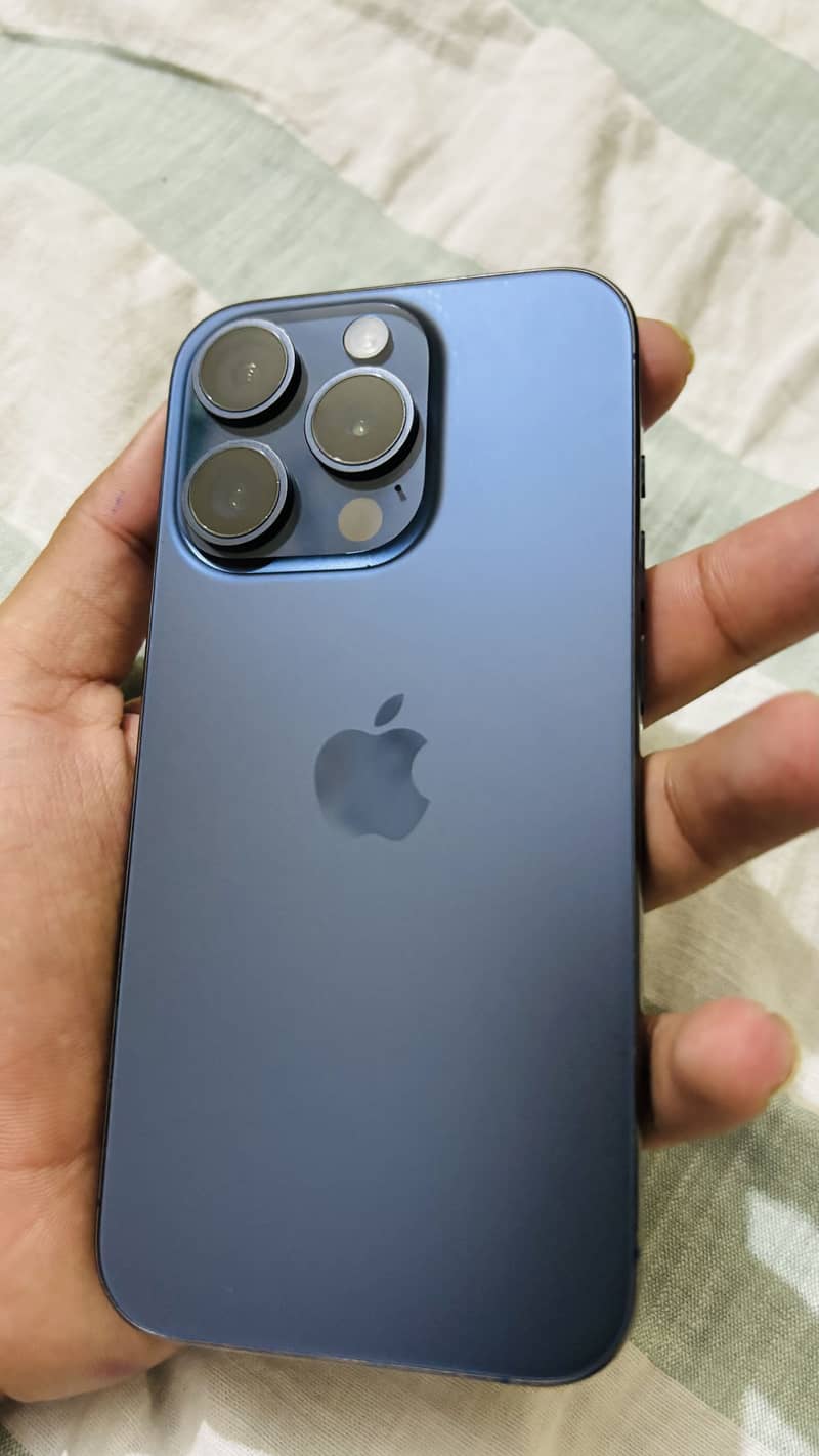 Apple iPhone 15 Pro 1