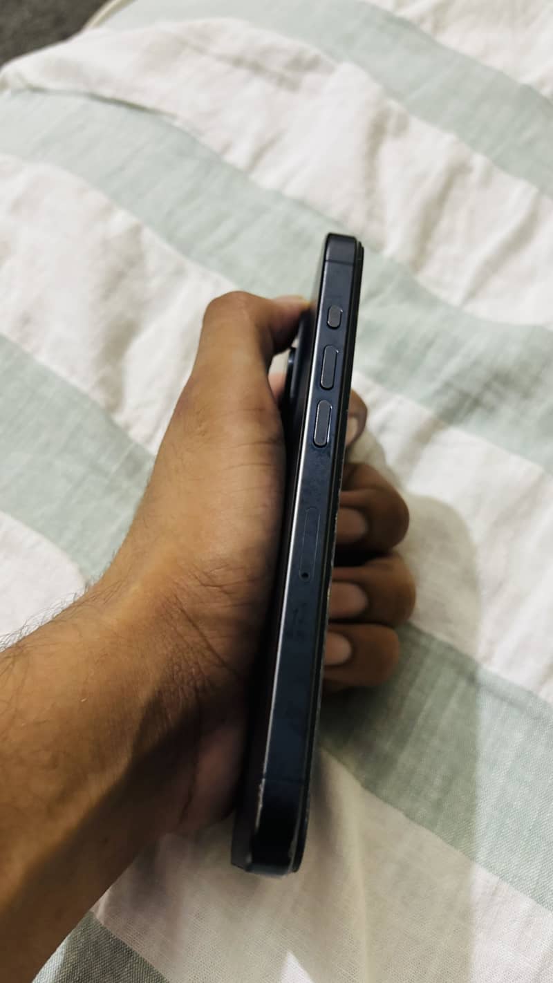 Apple iPhone 15 Pro 5