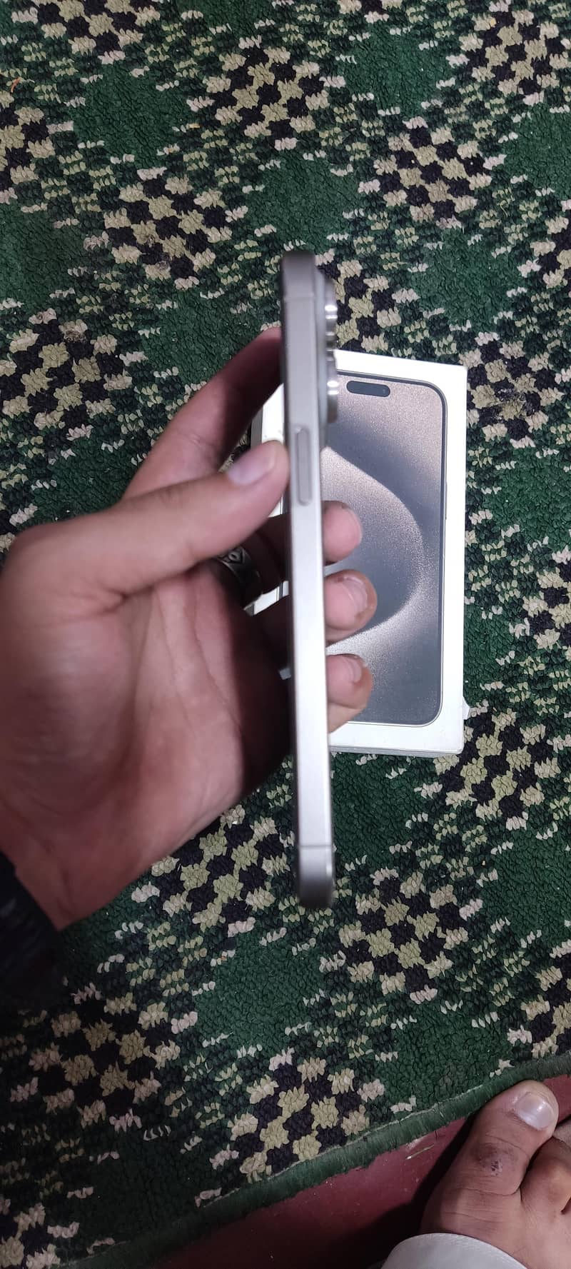 Apple iPhone 15 Pro Max 5