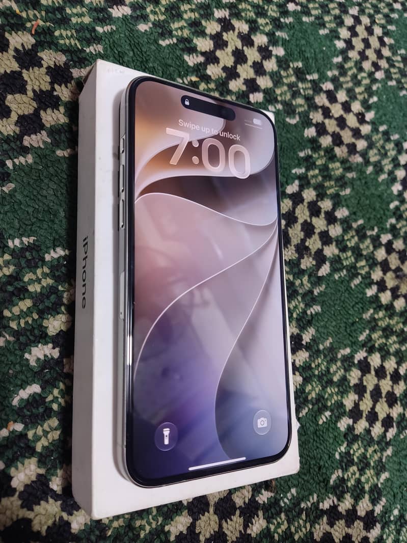 Apple iPhone 15 Pro Max 7