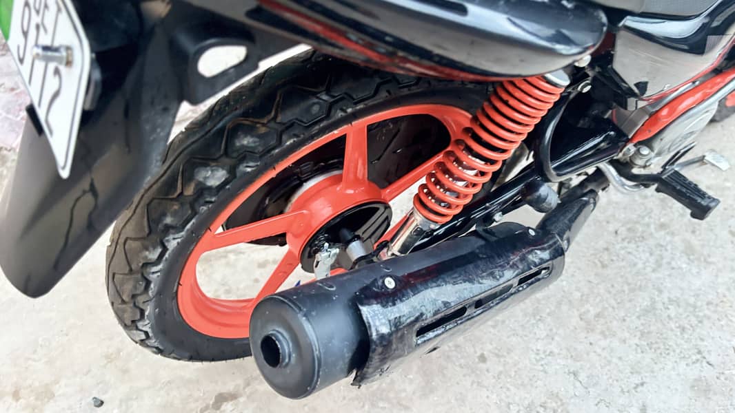 Ybr125 ESD 7