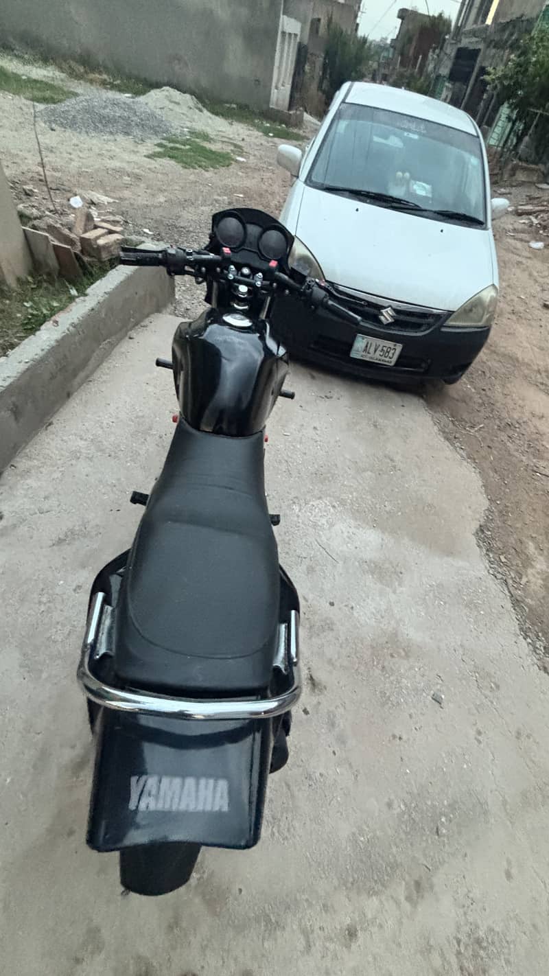 Ybr125 ESD 12