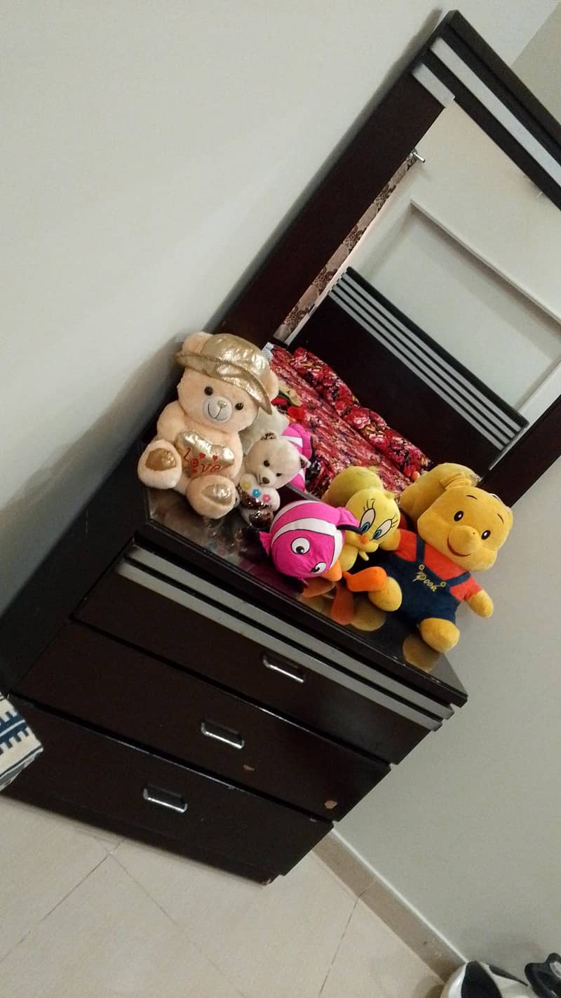 wooden bed set 0