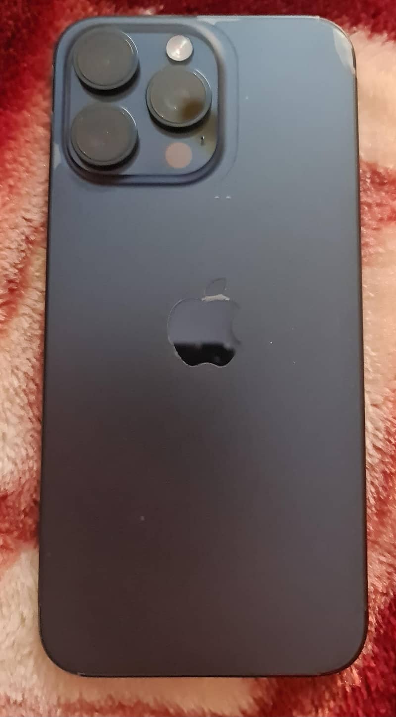 Apple iPhone 15 Pro Max 0
