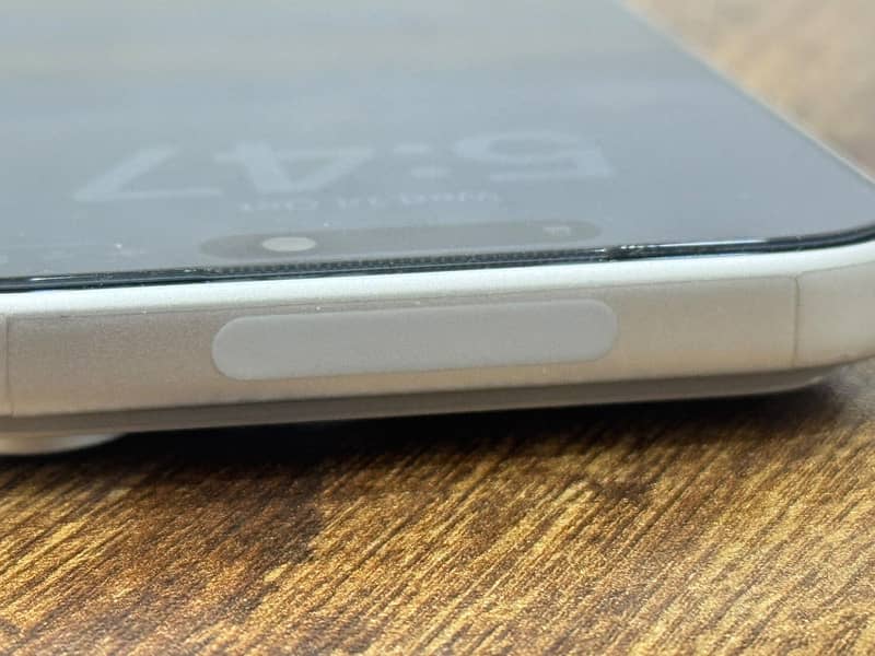 Apple iPhone 17 Pro Max 5
