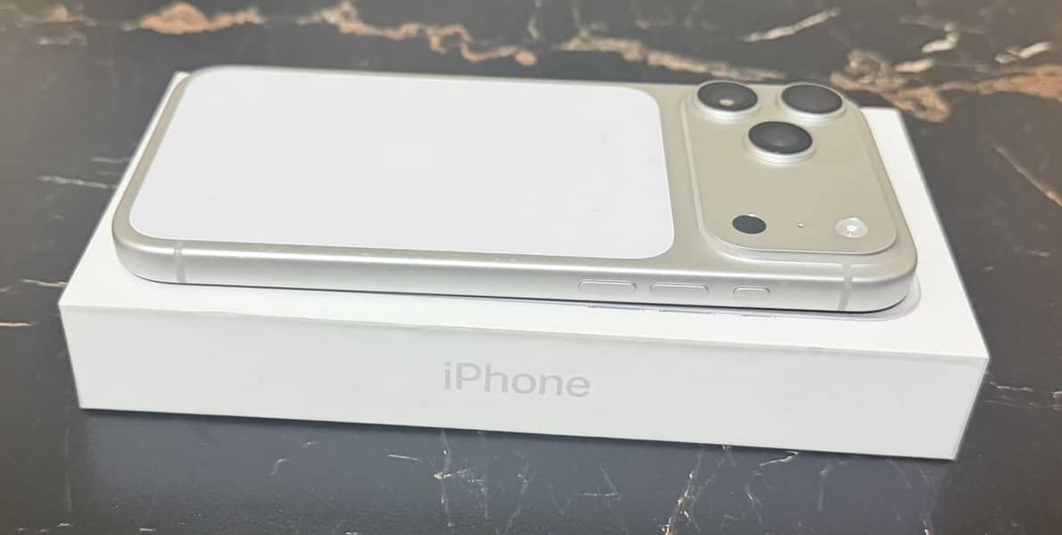 Apple iPhone 17 Pro Max 8