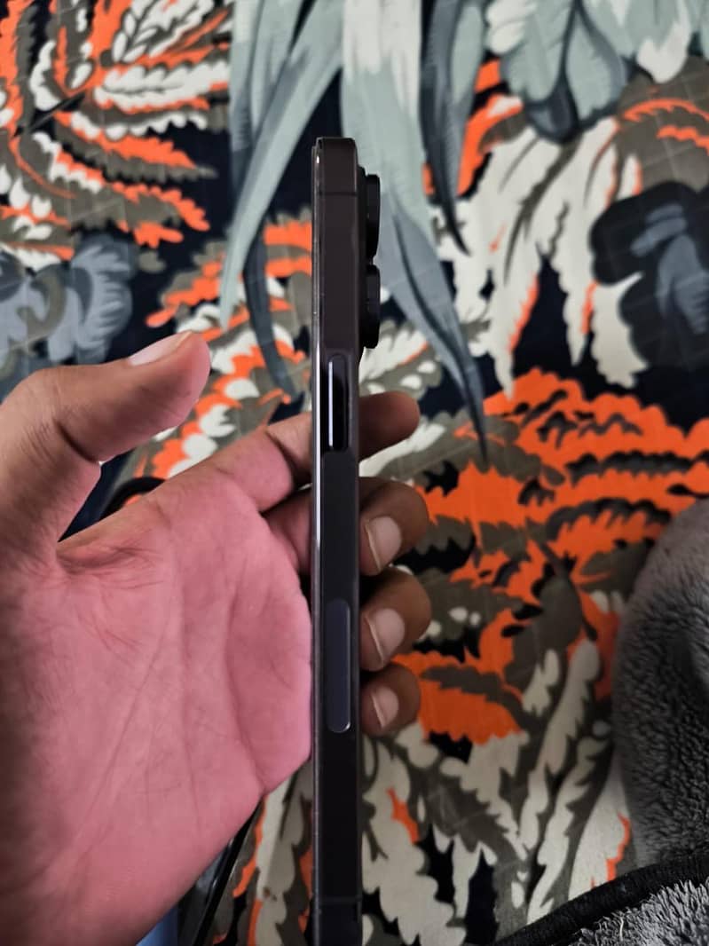 Apple iPhone 14 Pro Max 3
