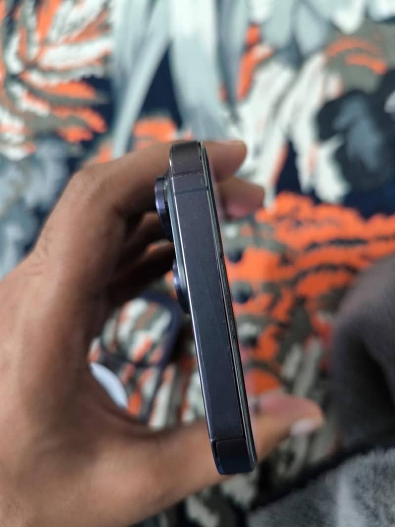 Apple iPhone 14 Pro Max 6