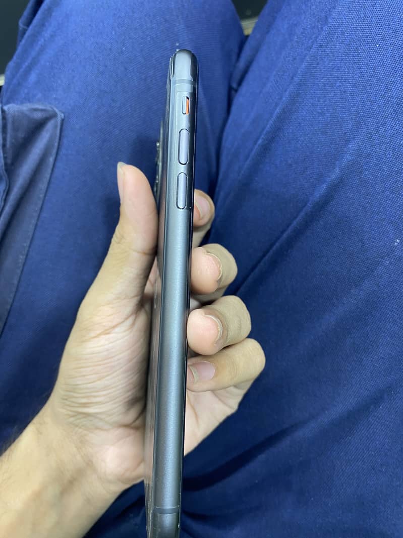 Apple iPhone 11 2