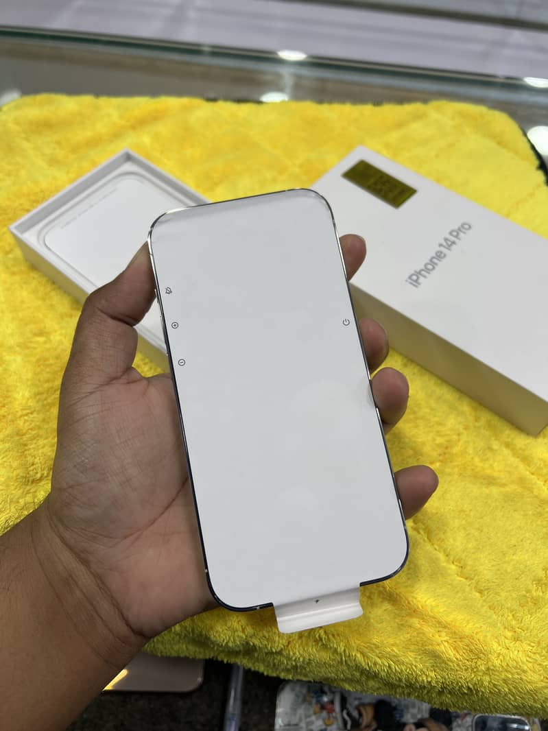 Apple iPhone 14 Pro 3