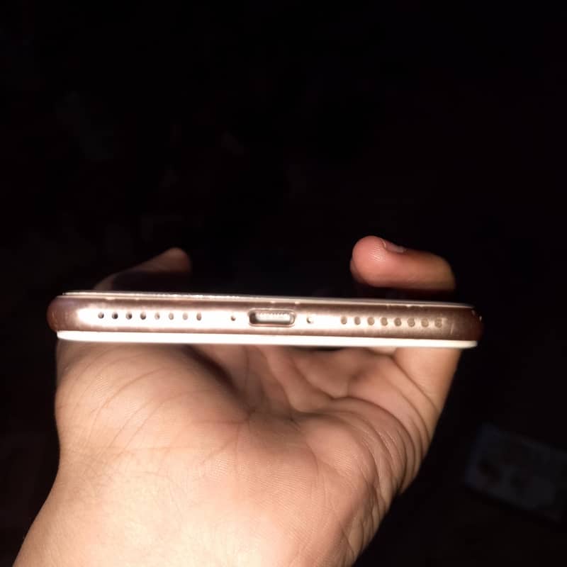 Apple iPhone 8 Plus (offical pta approved) 3
