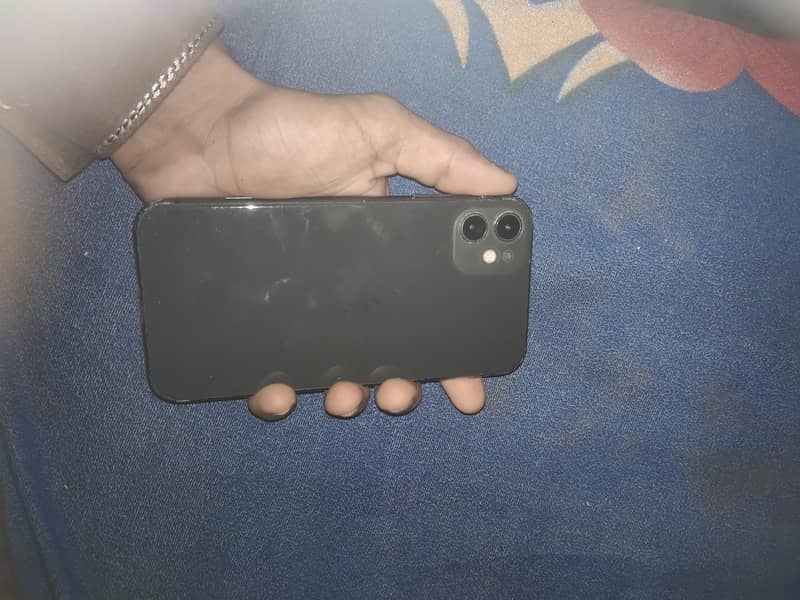 Apple iPhone 11 0