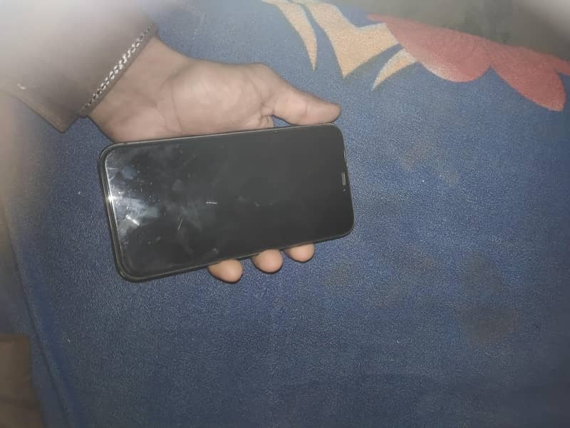 Apple iPhone 11 5