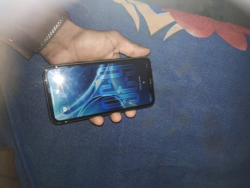 Apple iPhone 11 6
