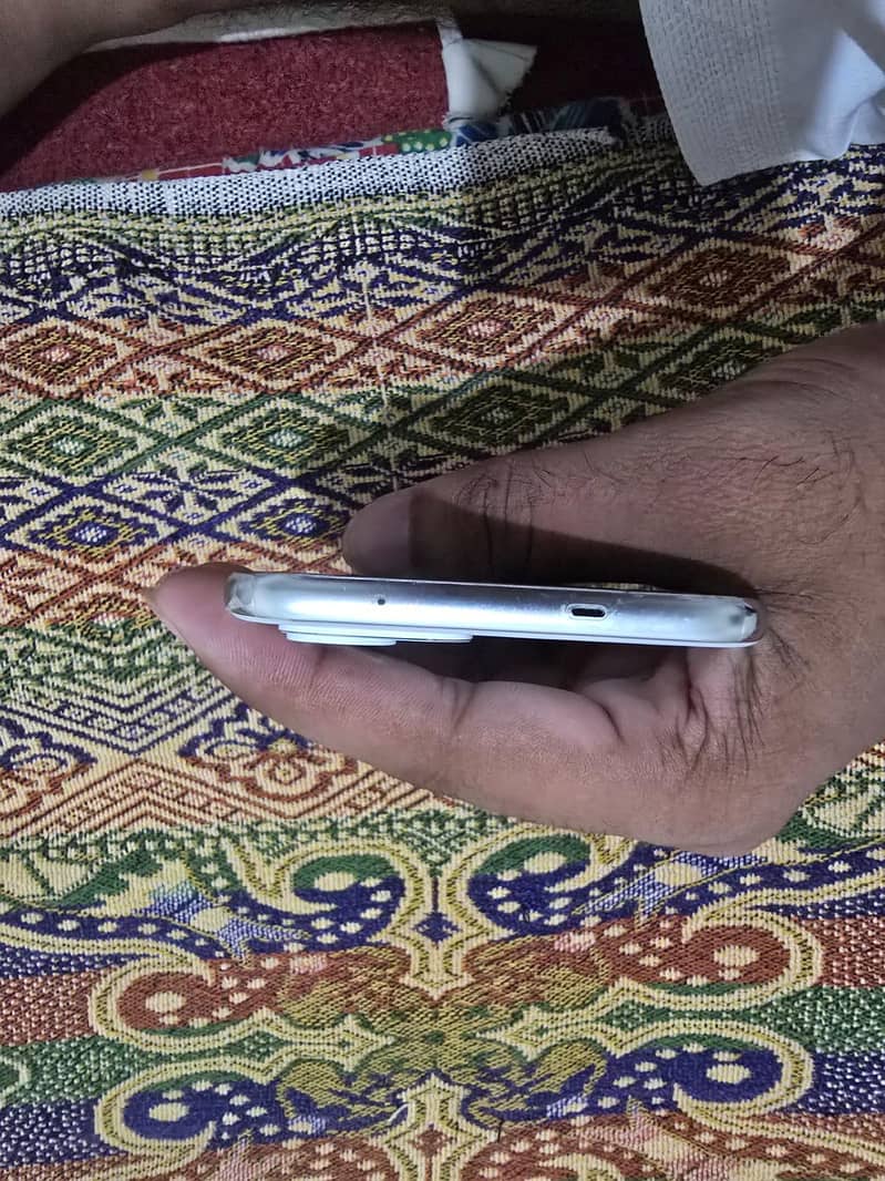 Tecno spark 40 pro + 1