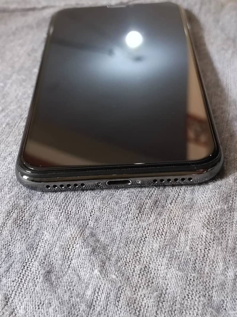 Apple iPhone X 2