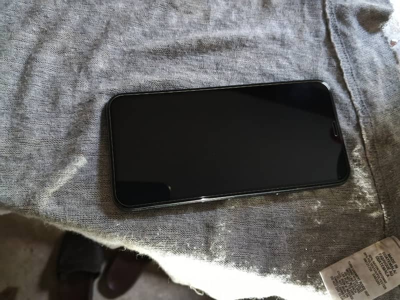 Apple iPhone X 5