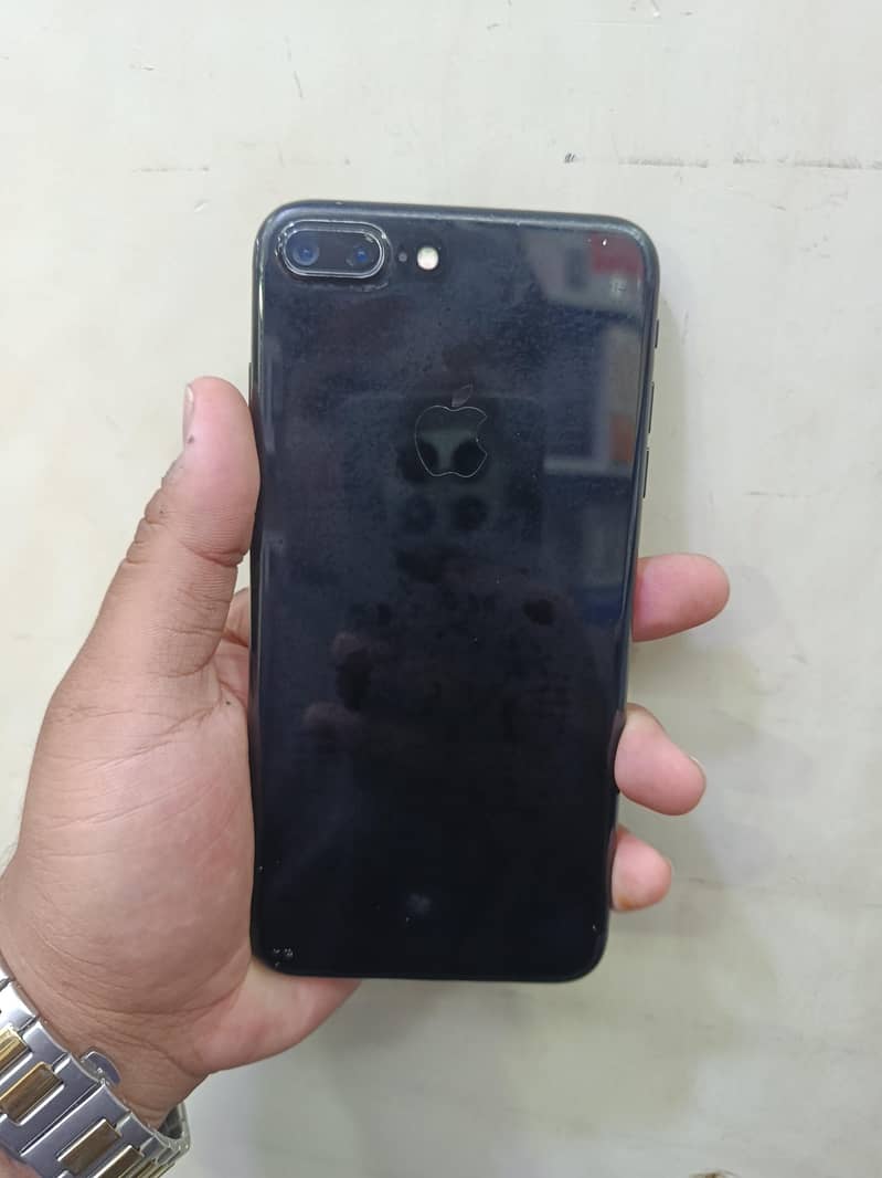 Apple iPhone 7 Plus 1