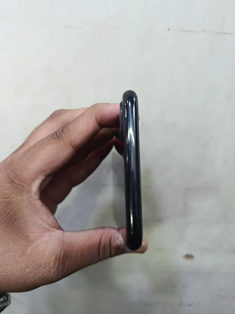 Apple iPhone 7 Plus 4