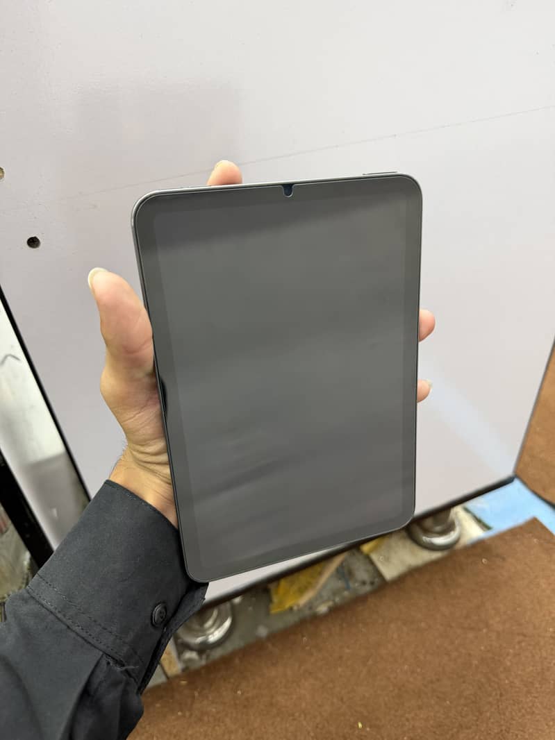 Ipad mini 6th generation 64GB 1