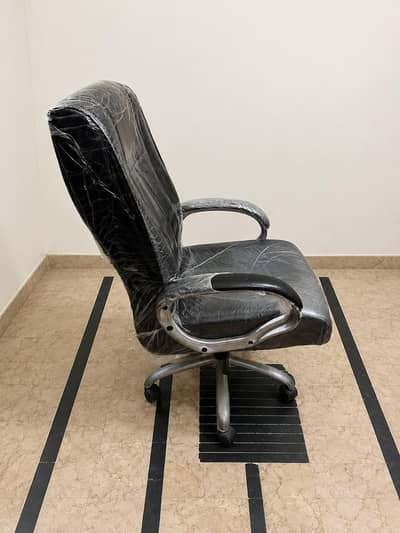 office chair for sale, 10/10 condition