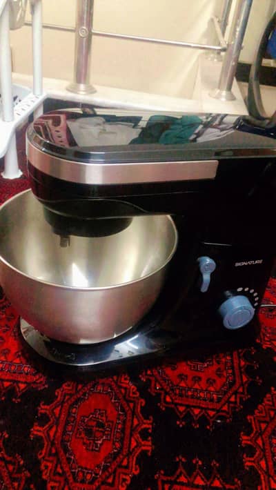 Black colour signature dough maker slightly used good condition
