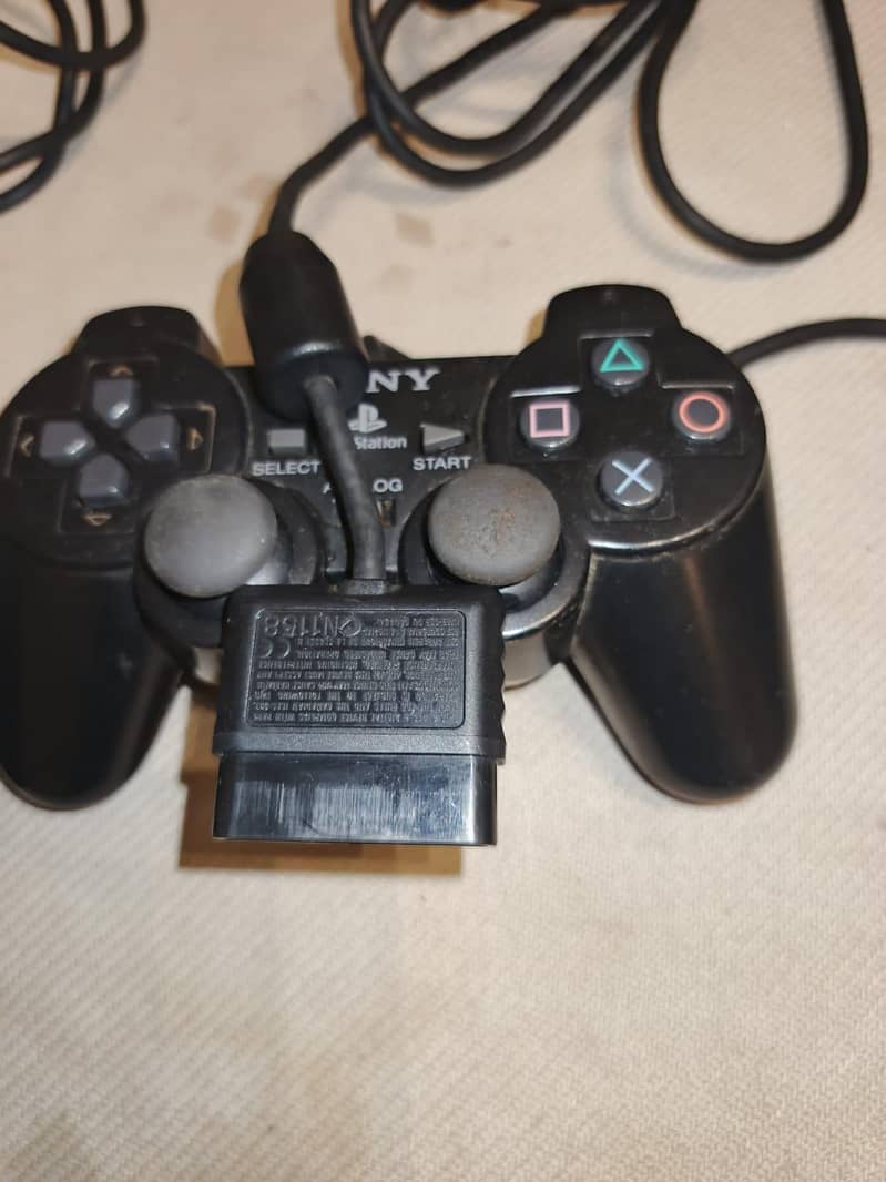 PLAYSTATION 2 6