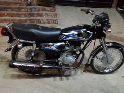 Honda 125  # 24/25