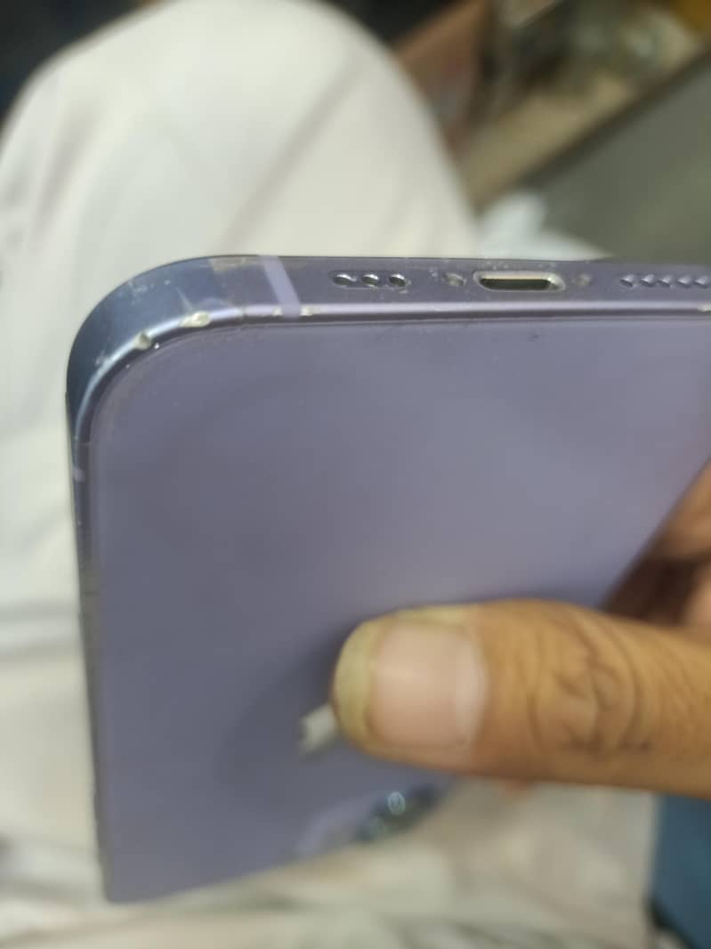 Apple iPhone 12 2