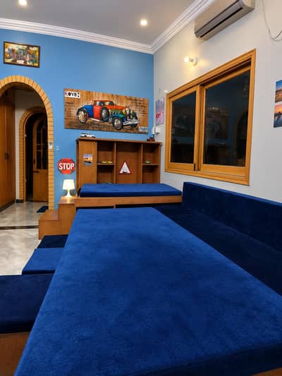 people says money can't buy happiness but it can buy a great kidz bed
