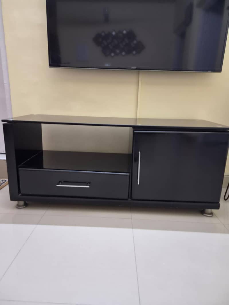 TV Console 3