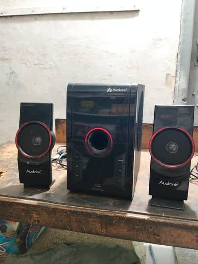 Audionic speakers