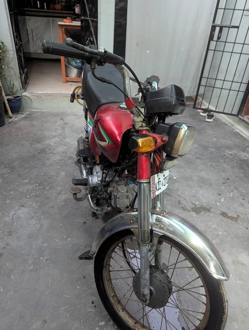 Honda CD 70 6