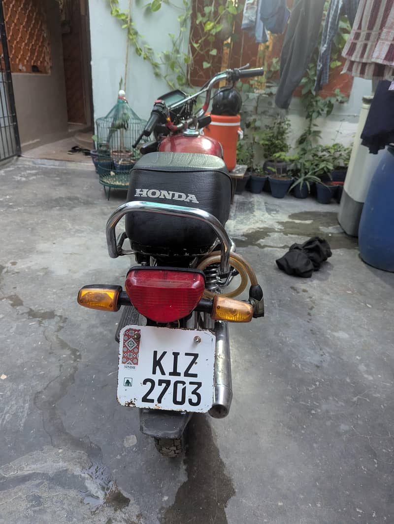 Honda CD 70 8