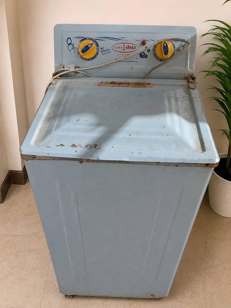 Washing Machine & Dryer 1